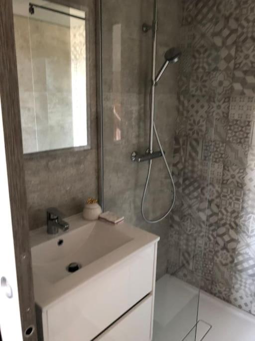 Villa Neuve Avec Piscine بونيفَسْيو المظهر الخارجي الصورة