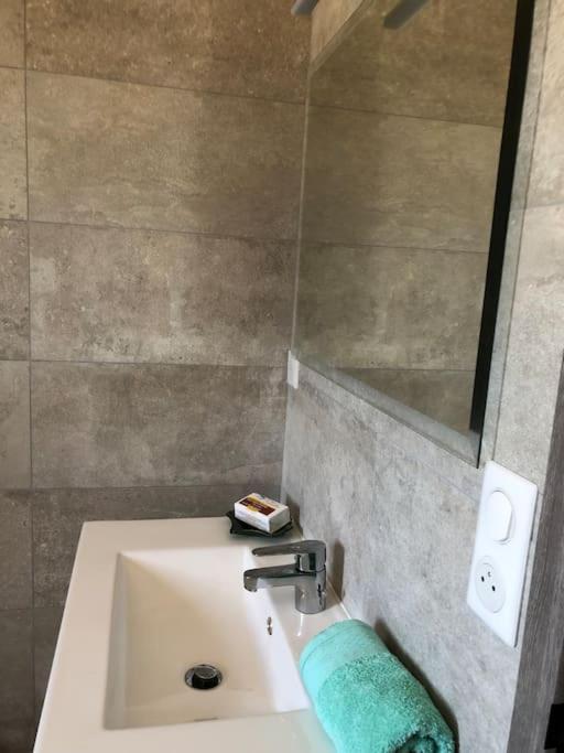 Villa Neuve Avec Piscine بونيفَسْيو المظهر الخارجي الصورة