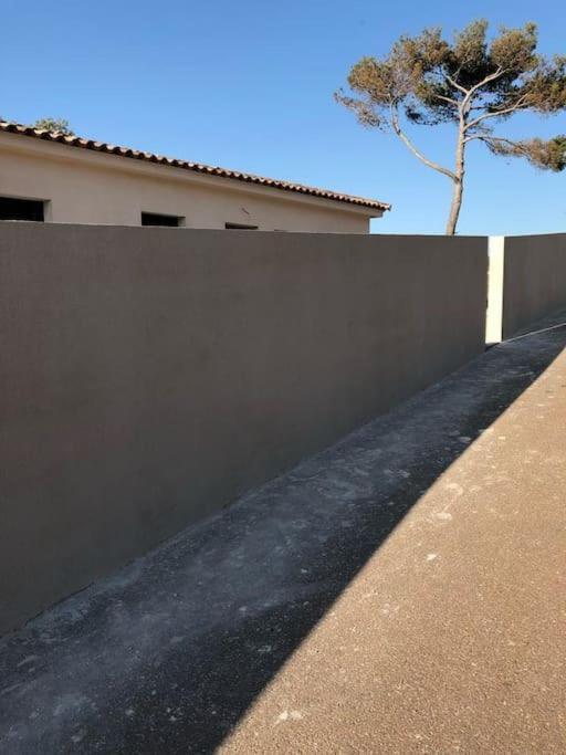 Villa Neuve Avec Piscine بونيفَسْيو المظهر الخارجي الصورة